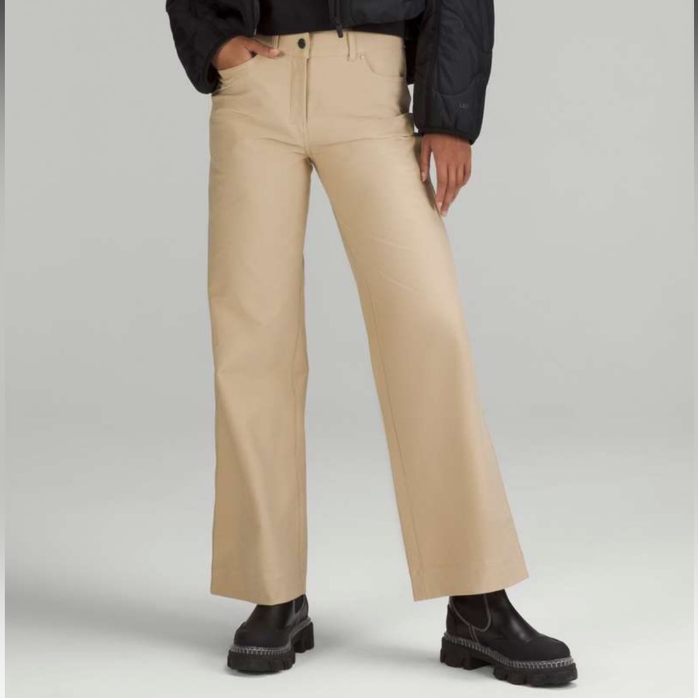NWT Lululemon City Sleek 5 Pkt Wide Leg Utilitech Pants, Size 30
